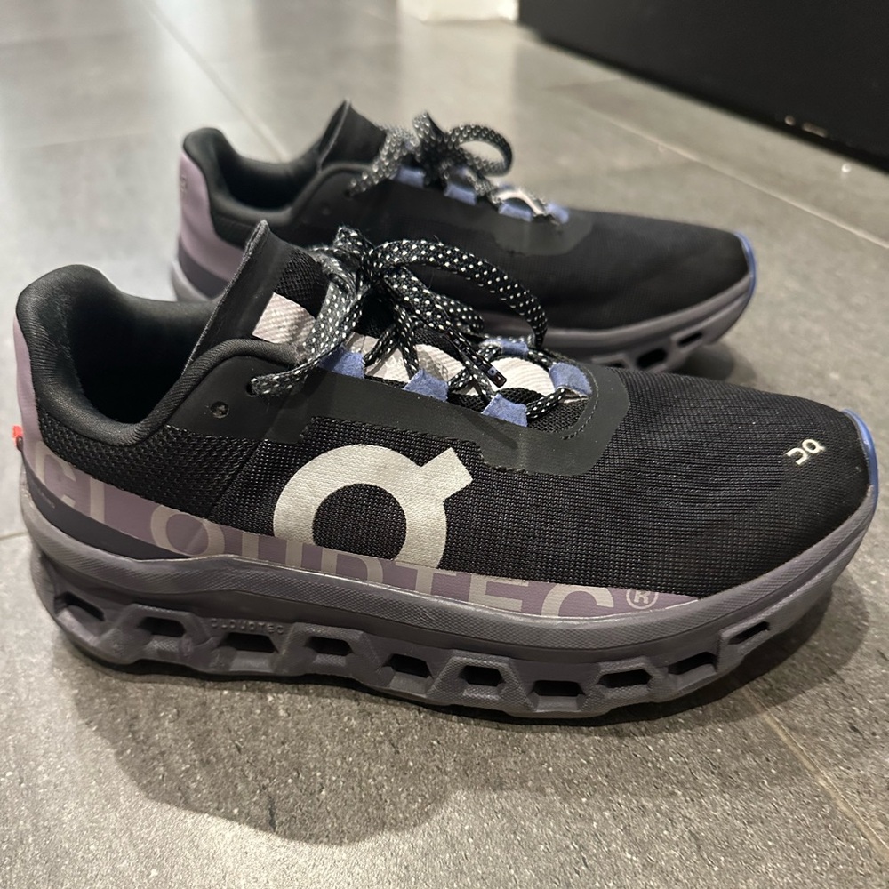 ON Cloudmonster Running Black and Gray Sneakers Shoes size 8 US $180